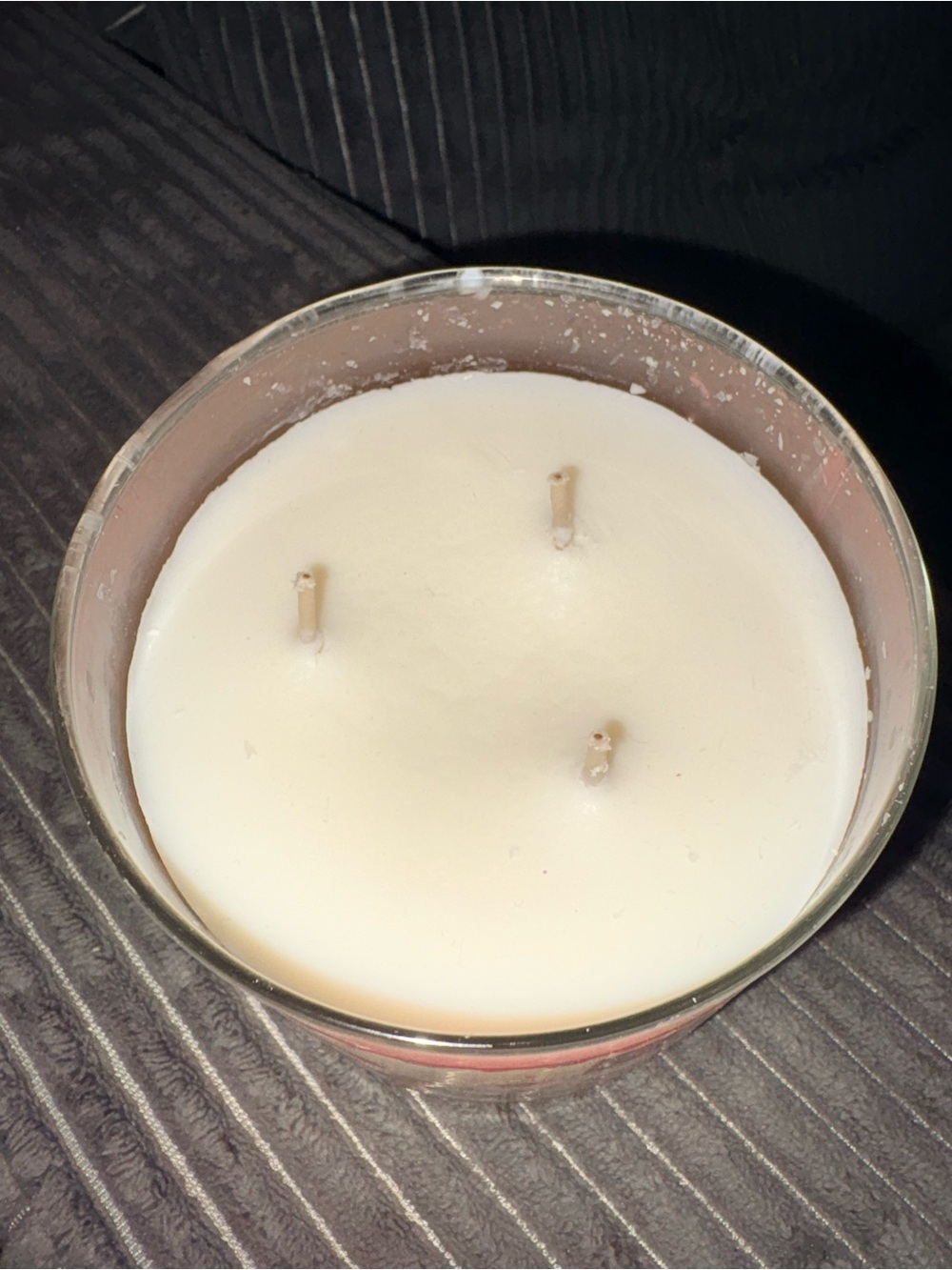 Bath & Body Works Crushed Candy Cane Scented Candle - Red White - Picture 2 of 4